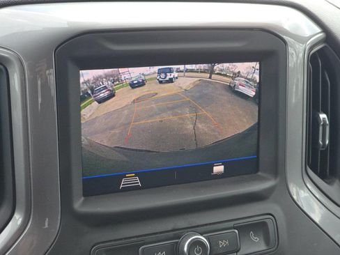 Used 2022 Chevrolet Silverado 1500 Custom image 14