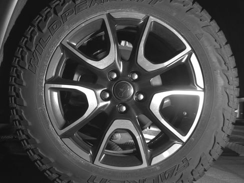 Used 2025 Jeep Compass Trailhawk AWD/4WD image 14
