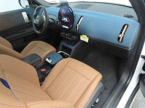 New 2025 MINI Cooper Countryman SE w/ Comfort Package Max image 19