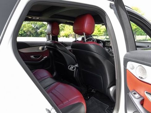 Used 2021 Mercedes-Benz GLC 43 AMG 4MATIC image 36