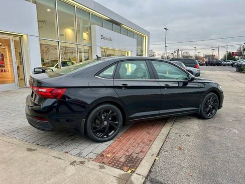 New 2026 Volkswagen Jetta SE FWD image 7