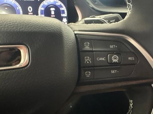 New 2026 Jeep Grand Cherokee L 4WD image 32