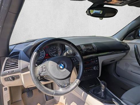 Used 2008 BMW 135i Convertible RWD image 10