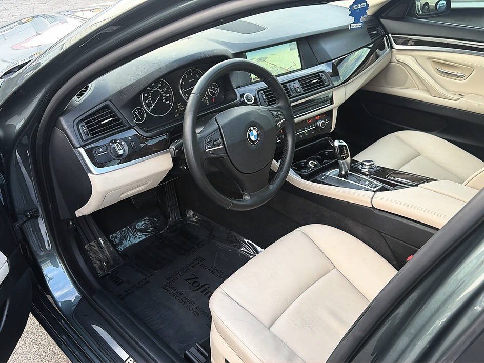 Used 2011 BMW 535i Sedan RWD image 4