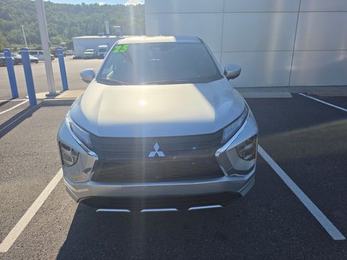 Used 2025 Mitsubishi Eclipse Cross SEL AWD/4WD image 9
