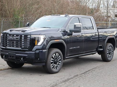 New 2025 GMC Sierra 3500 Denali Ultimate image 2