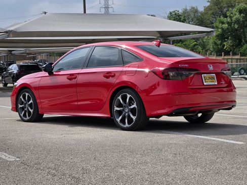 Used 2025 Honda Civic Sport Touring image 6