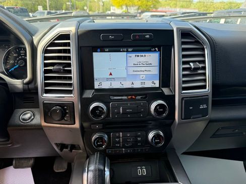 Used 2016 Ford F150 Platinum w/ Equipment Group 701A Luxury AWD/4WD image 7