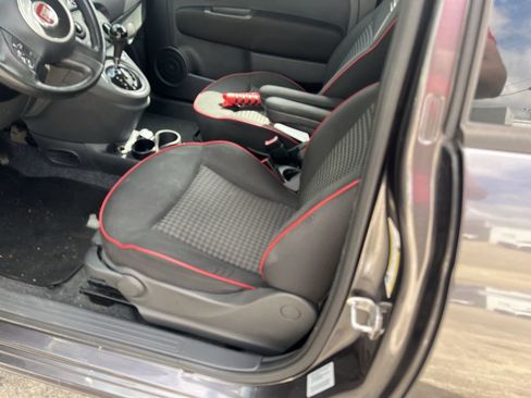 Used 2017 FIAT 500 Pop image 12