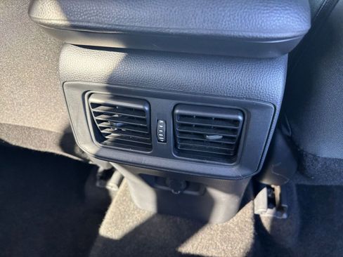 Used 2025 Toyota RAV4 LE image 22