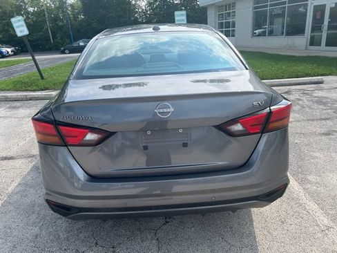 Used 2024 Nissan Altima 2.5 SV FWD image 4