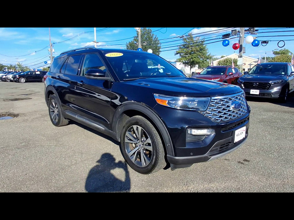 Used 2020 Ford Explorer Platinum w/ Premium Technology Package AWD/4WD image 2