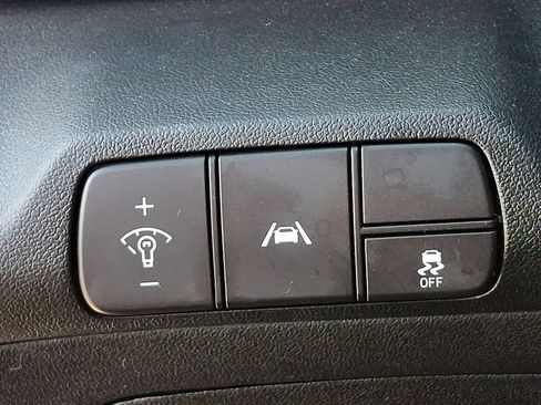 Used 2023 Hyundai Elantra SEL FWD image 24