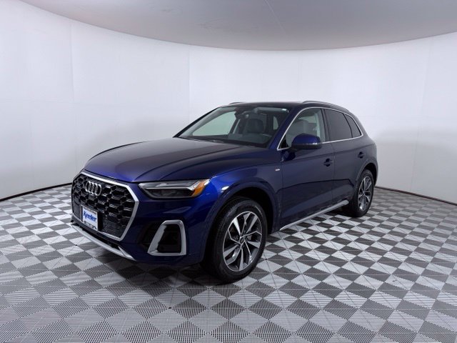 Certified 2024 Audi Q5 2.0T Premium Plus w/ Premium Plus Package AWD/4WD image 3