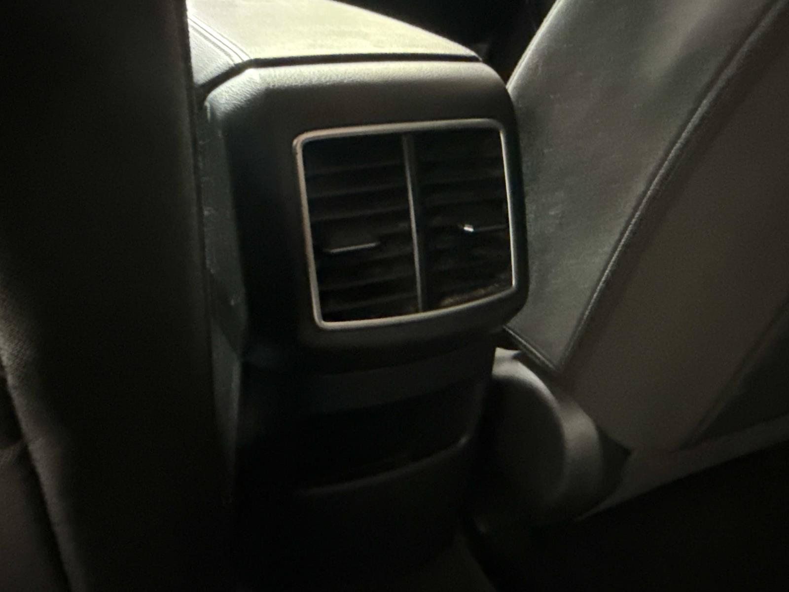 Used 2025 Kia Sportage LX FWD image 13