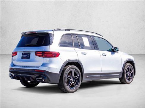 Certified 2026 Mercedes-Benz GLB 250 4MATIC image 5