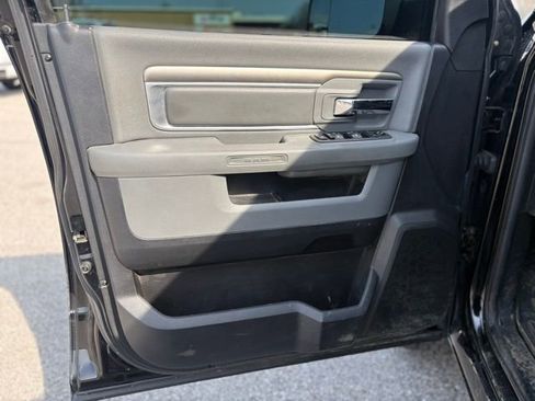 Used 2014 RAM 1500 Classic SLT AWD/4WD image 10