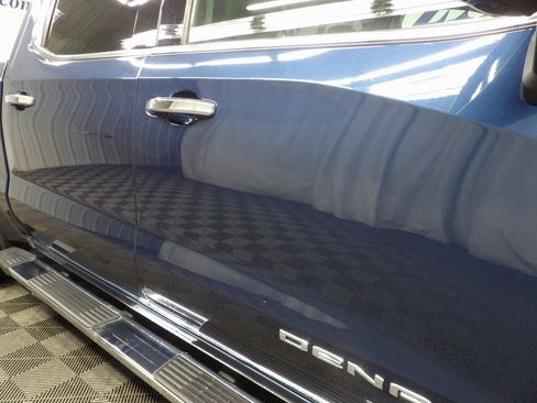 Used 2019 GMC Sierra 1500 Denali image 37