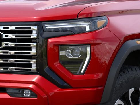 New 2026 GMC Canyon Denali AWD/4WD image 10