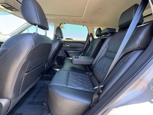 Used 2024 Nissan Rogue Platinum w/ Platinum Premium Package FWD image 35