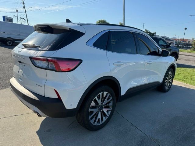 Used 2021 Ford Escape Titanium AWD/4WD image 9