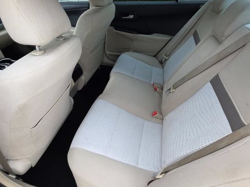 Used 2014 Toyota Camry LE FWD image 8