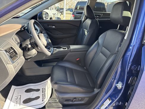 Certified 2023 Nissan Rogue SV w/ SV Premium Package image 23