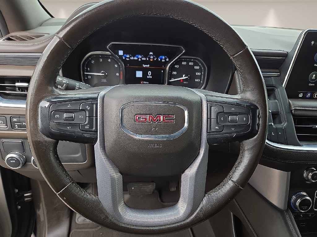 Used 2021 GMC Yukon XL SLT w/ Rear Media and Nav Package RWD image 16