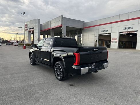 Used 2024 Toyota Tundra Limited AWD/4WD image 7