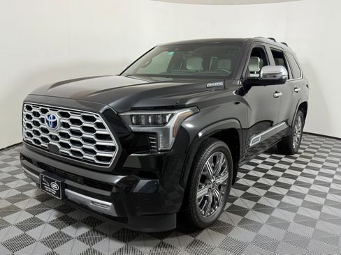 Used 2024 Toyota Sequoia Capstone AWD/4WD image 1