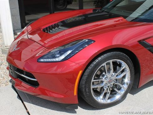 Used 2014 Chevrolet Corvette Stingray Convertible w/ 3LT Preferred Equipment Group RWD image 9