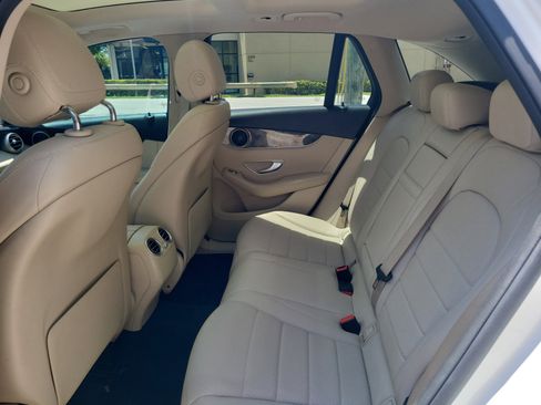 Used 2020 Mercedes-Benz GLC 300 w/ Premium Package image 14