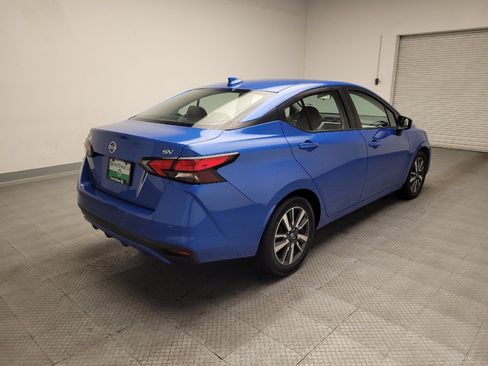 Used 2021 Nissan Versa SV image 9