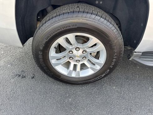 Used 2017 Chevrolet Tahoe LT image 18