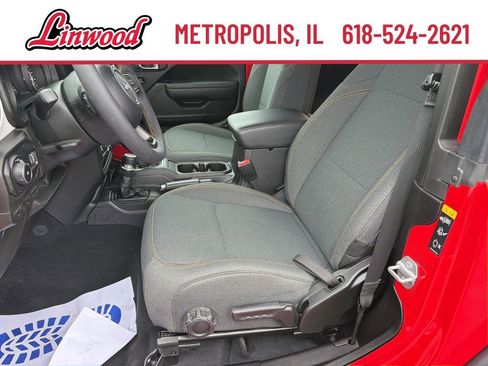 Used 2025 Jeep Wrangler Sport AWD/4WD image 11