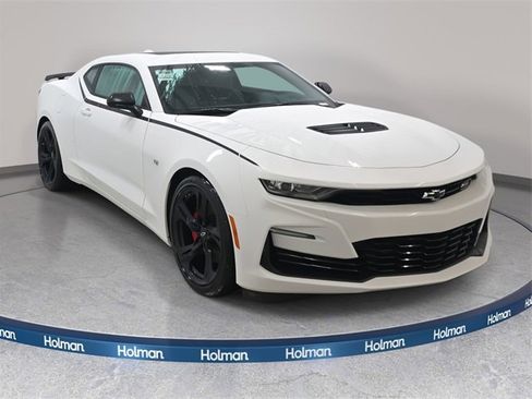 Used 2020 Chevrolet Camaro SS image 4
