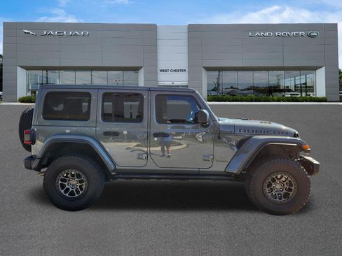 Used 2022 Jeep Wrangler Unlimited Rubicon w/ Xtreme Recon 35" Tire Package AWD/4WD image 6