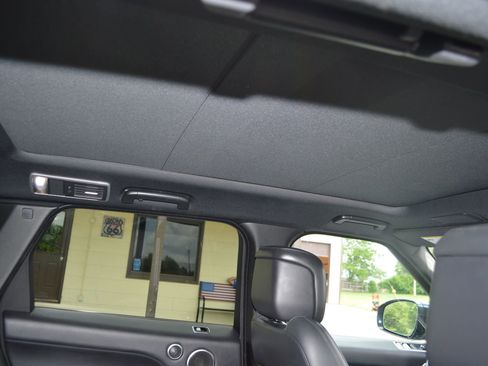 Used 2020 Land Rover Range Rover Sport HST image 29