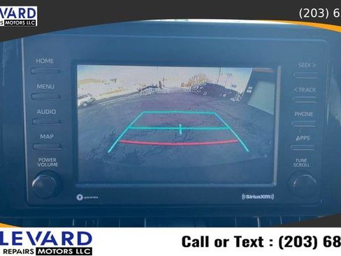 Used 2021 Toyota RAV4 LE image 24