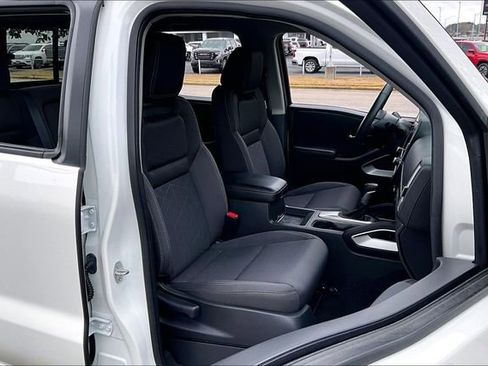 Certified 2025 Nissan Frontier SV w/ SV Convenience Package image 27