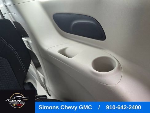 Used 2023 Chrysler Voyager LX FWD image 39