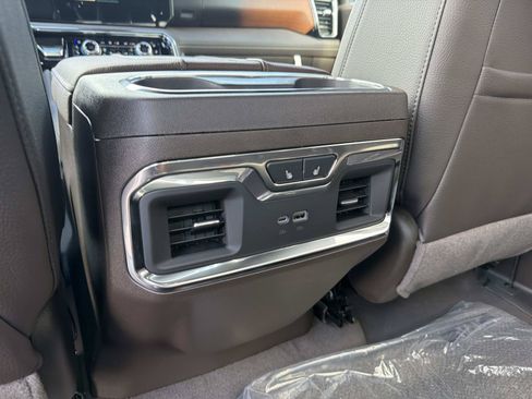 New 2026 GMC Sierra 1500 Denali w/ Technology Package AWD/4WD image 16
