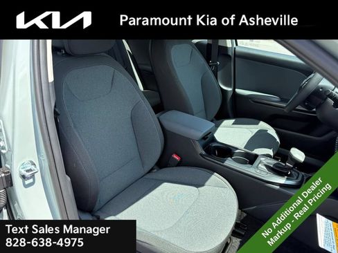 New 2026 Kia K4 FWD image 18