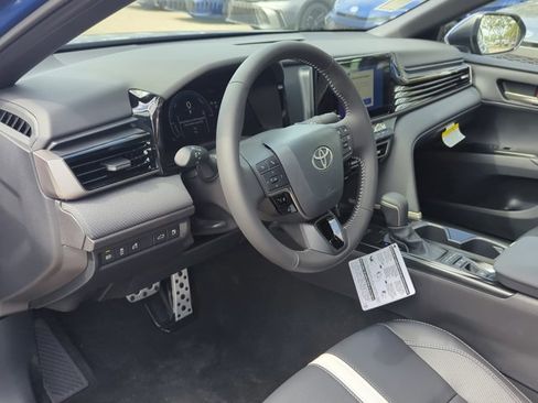 New 2026 Toyota Camry SE image 12