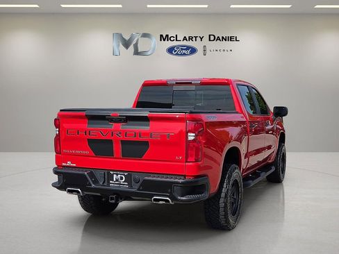 Used 2024 Chevrolet Silverado 1500 LT Trail Boss w/ LT Trail Boss Premium Package AWD/4WD image 5