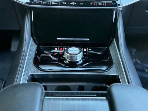 Used 2024 Jeep Wagoneer Series II w/ Flexible Seating Group image 49