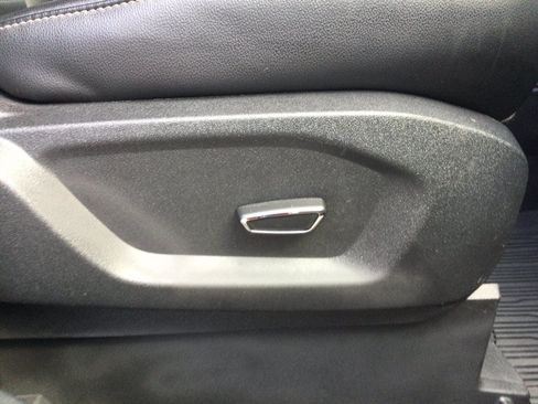 Used 2019 Ford Edge SEL w/ Equipment Group 201A AWD/4WD image 23