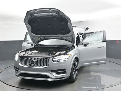 Used 2025 Volvo XC90 T8 Ultra image 55