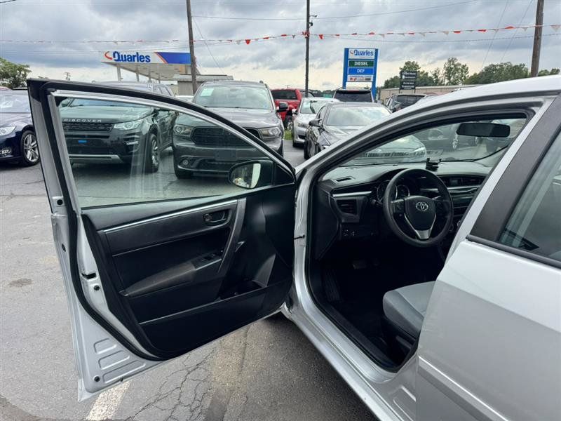 Used 2015 Toyota Corolla L w/ Body Protection Package #2 FWD image 21