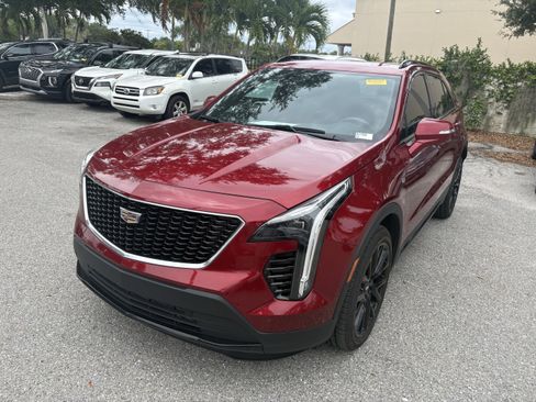 Used 2023 Cadillac XT4 Sport FWD image 3